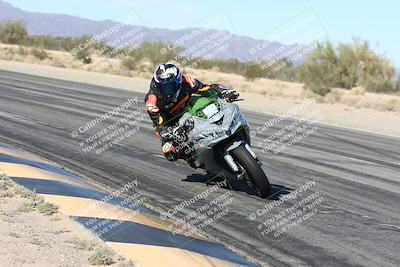 media/Dec-04-2025-Racers Edge (Thu) [[5ebc9f124d]]/3-B Group/3-Session 2 (Turn 7 Inside)/